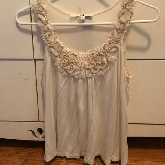 White tank top with gold accent - Picture 4 of 4